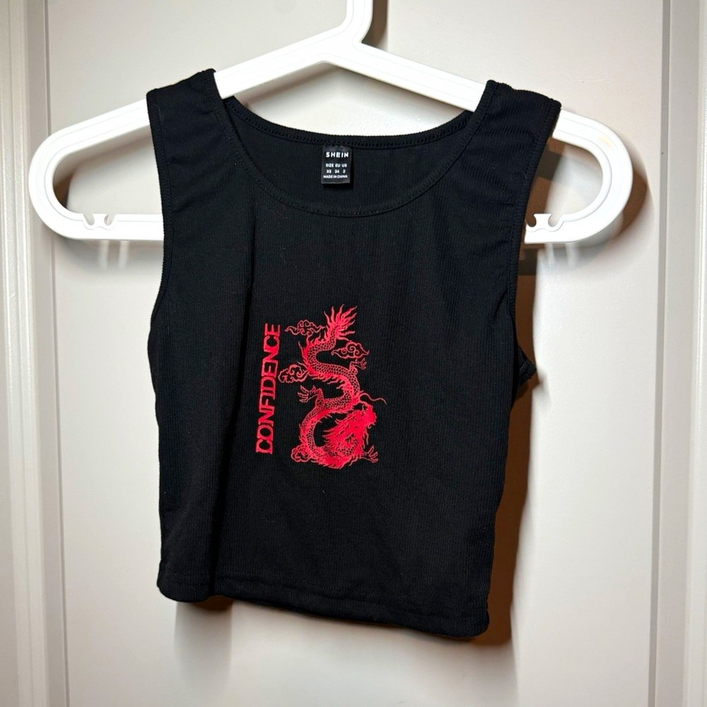 SHEIN Women's Cropped Sleeveless Tank Top XS Black/Red Dragon Graphic Print